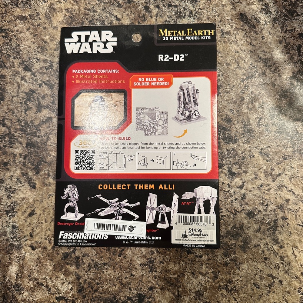 Star Wars R2-D2 Silver 3D Metal Model Kit - Picture 2 of 3